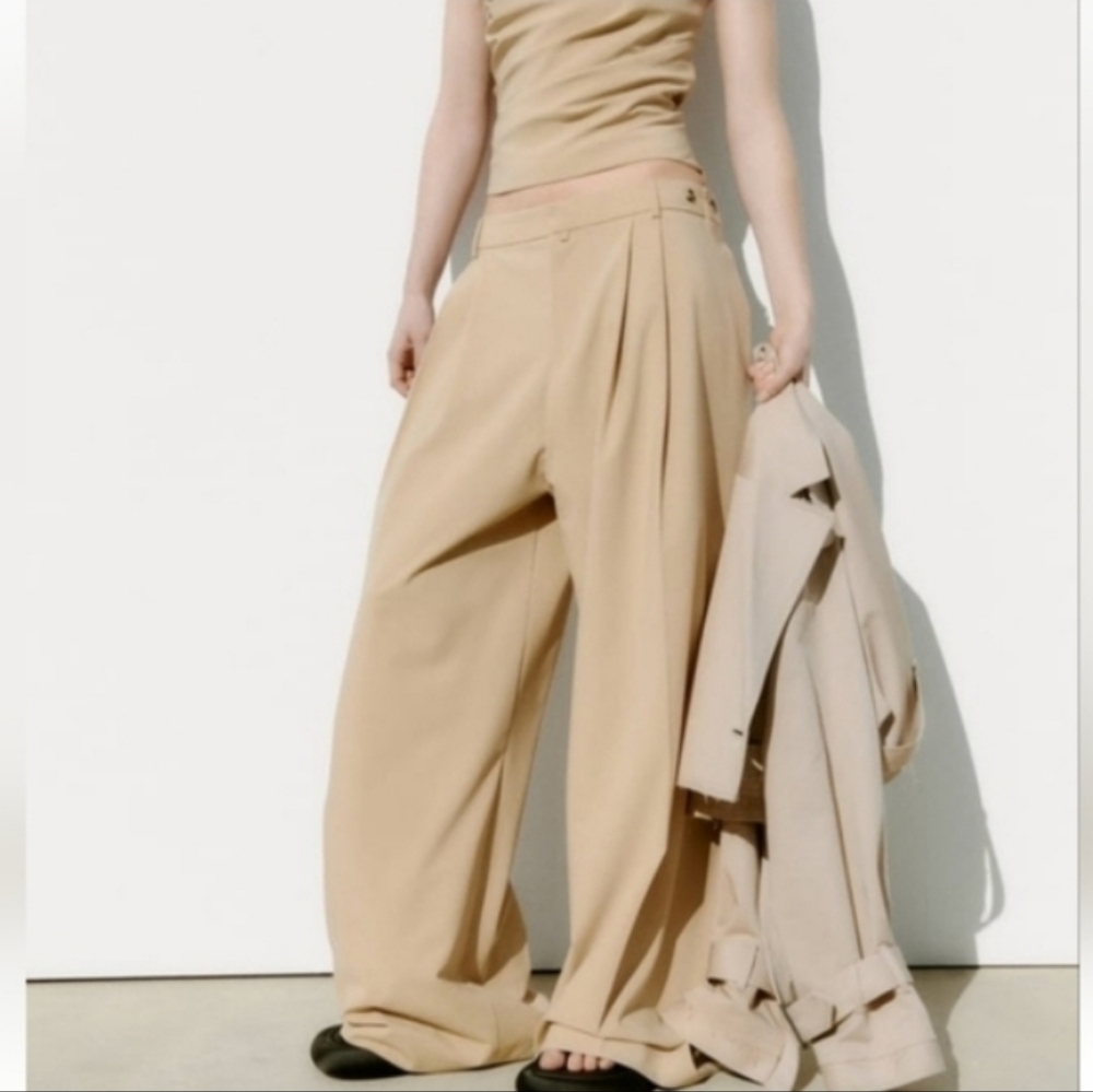 Zara Full-Lenght Wide Leg High-Waist Multi Position Pants in Beige With Pleats